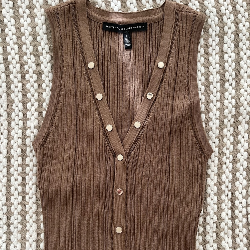 White House Black Market Snap Front Tank